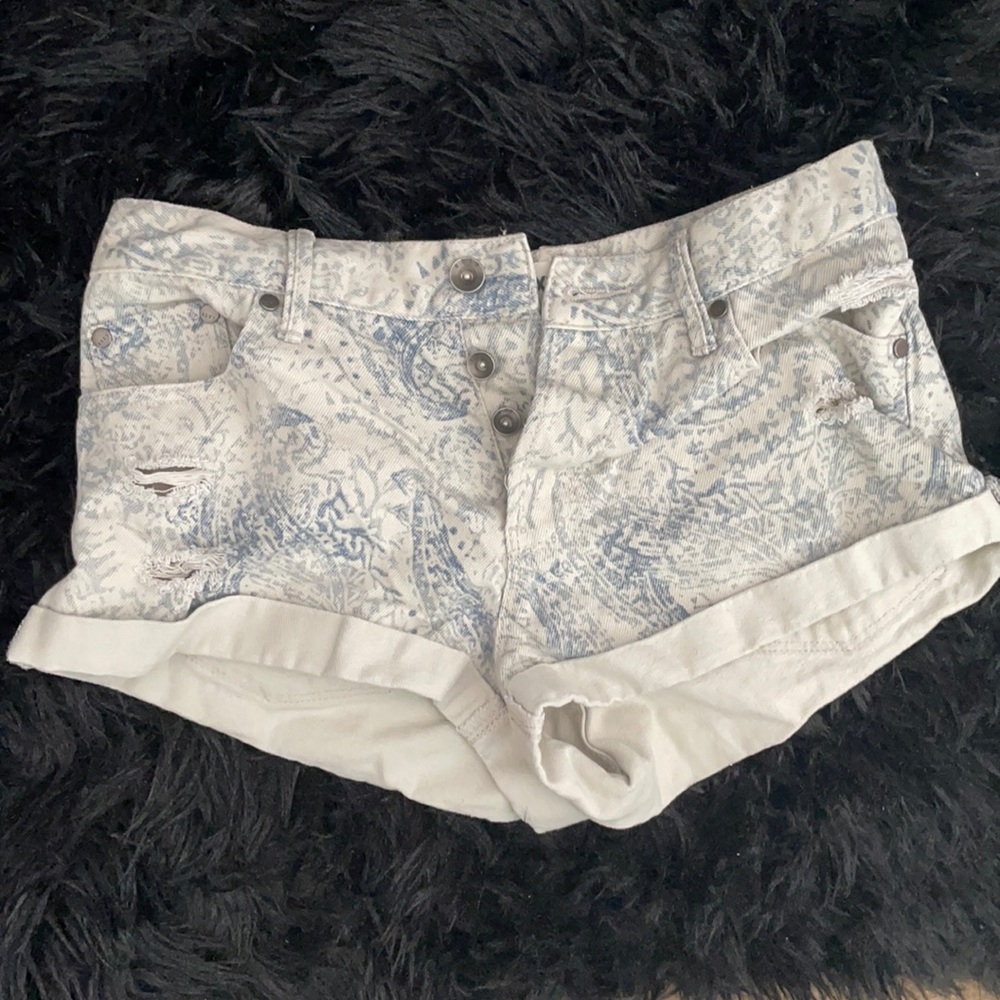 Roxy shorts